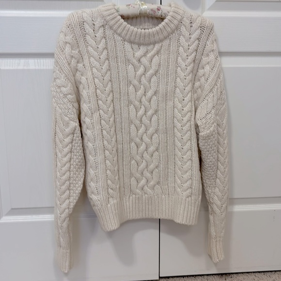 NEW ITALY WOOL CABLE KNIT  SWEATER (S) - Picture 1 of 10